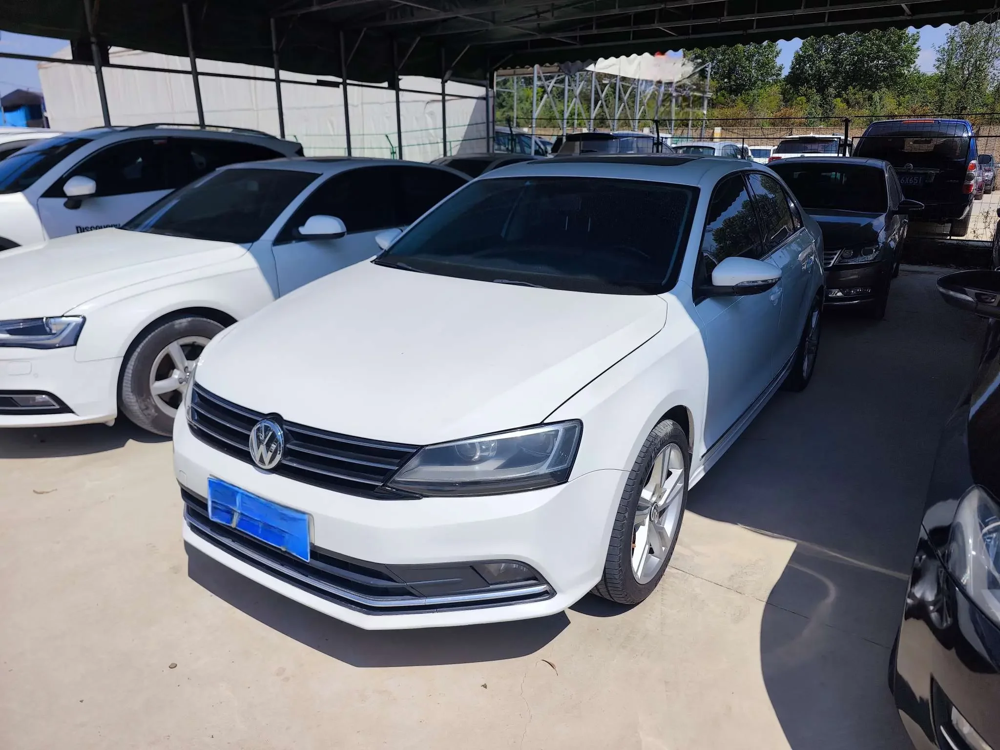 Volkswagen Sagitar