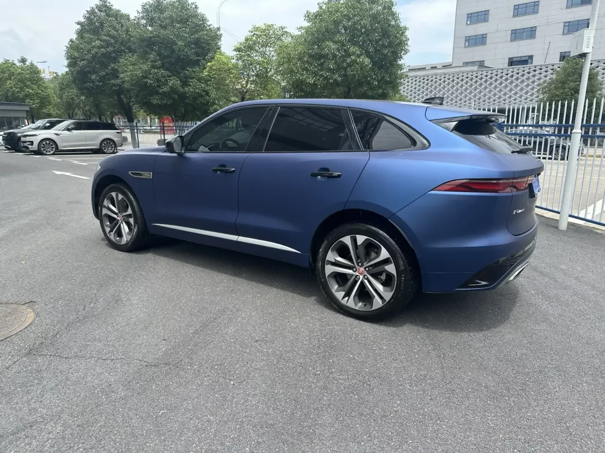 Jaguar F-PACE