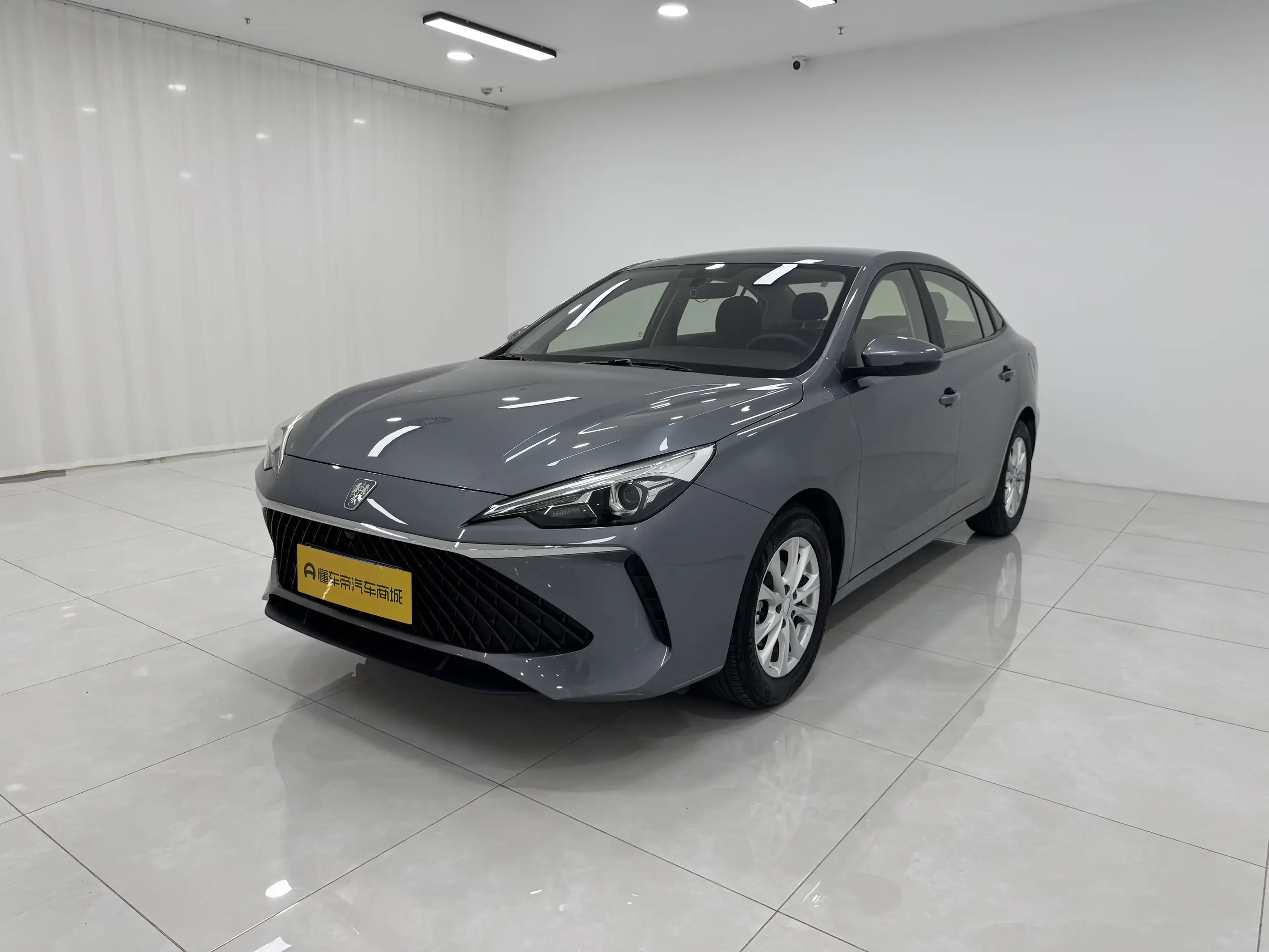 Roewe i5