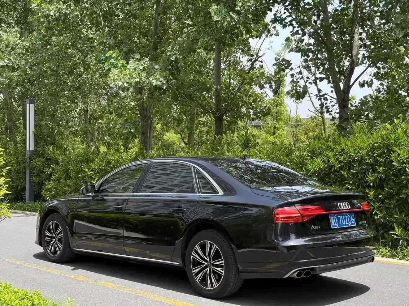 Audi A8