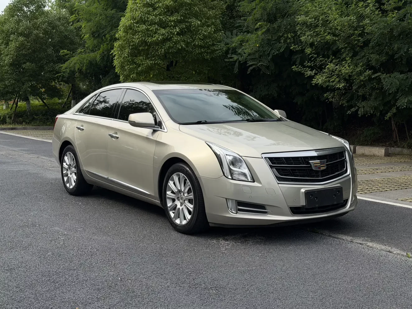 Cadillac XTS