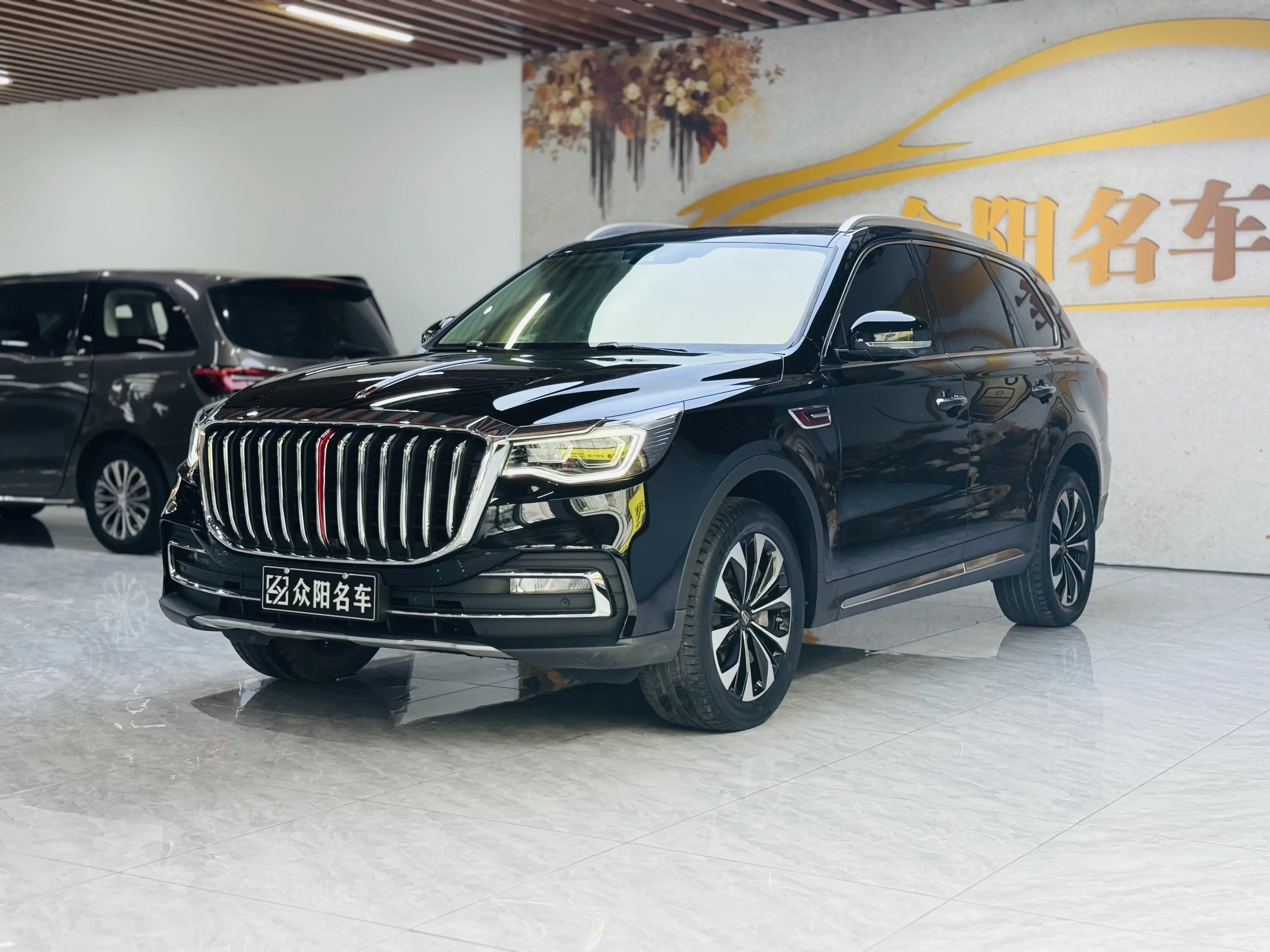 Hongqi HS7