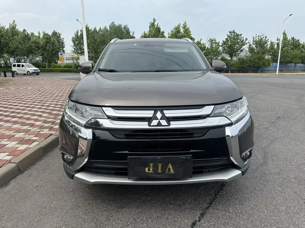Mitsubishi Outlander  из Китая