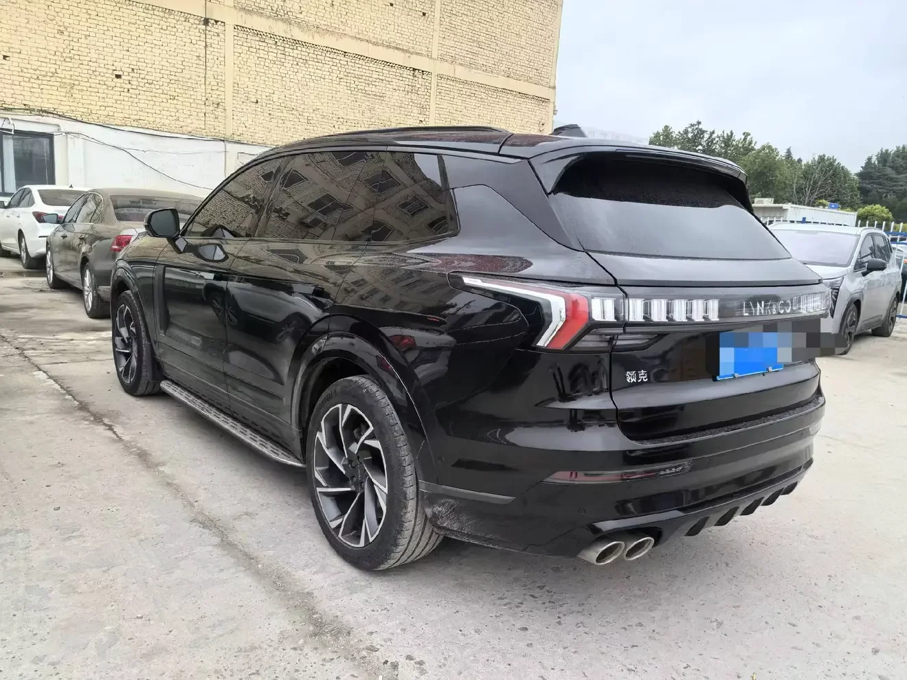 Lynk & Co 09