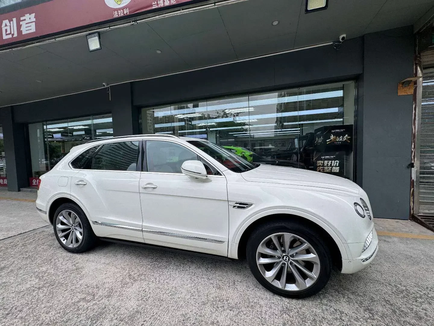 Bentley Bentayga