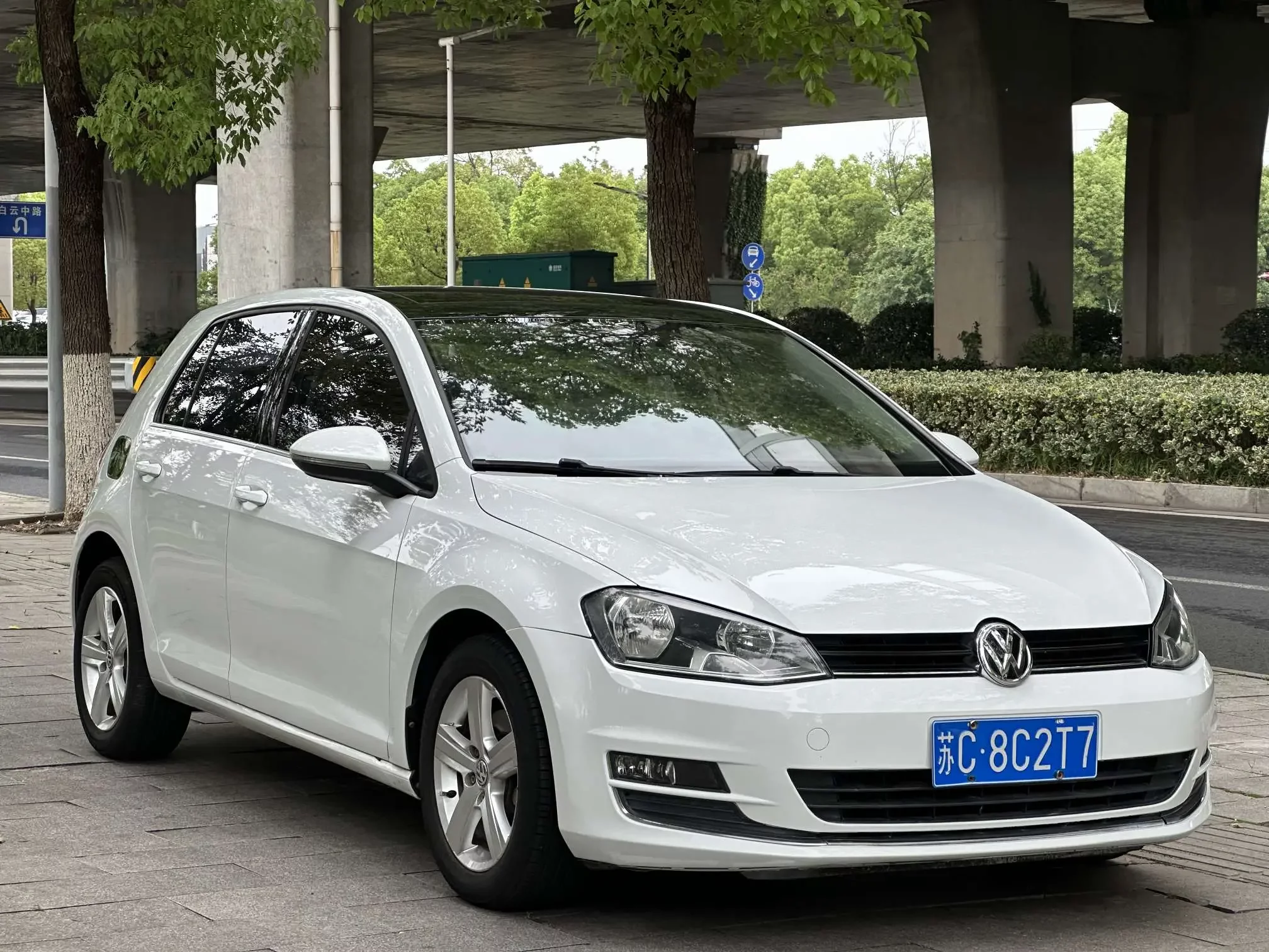 Volkswagen golf