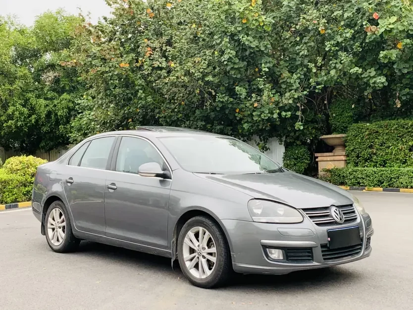 Volkswagen Sagitar