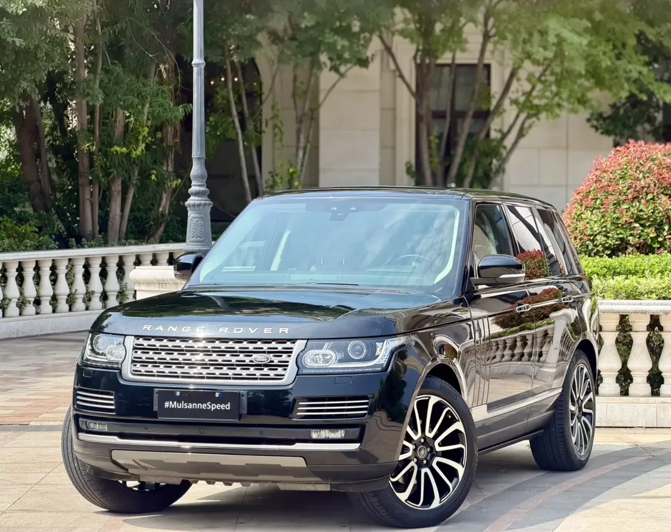 Land Rover range rover
