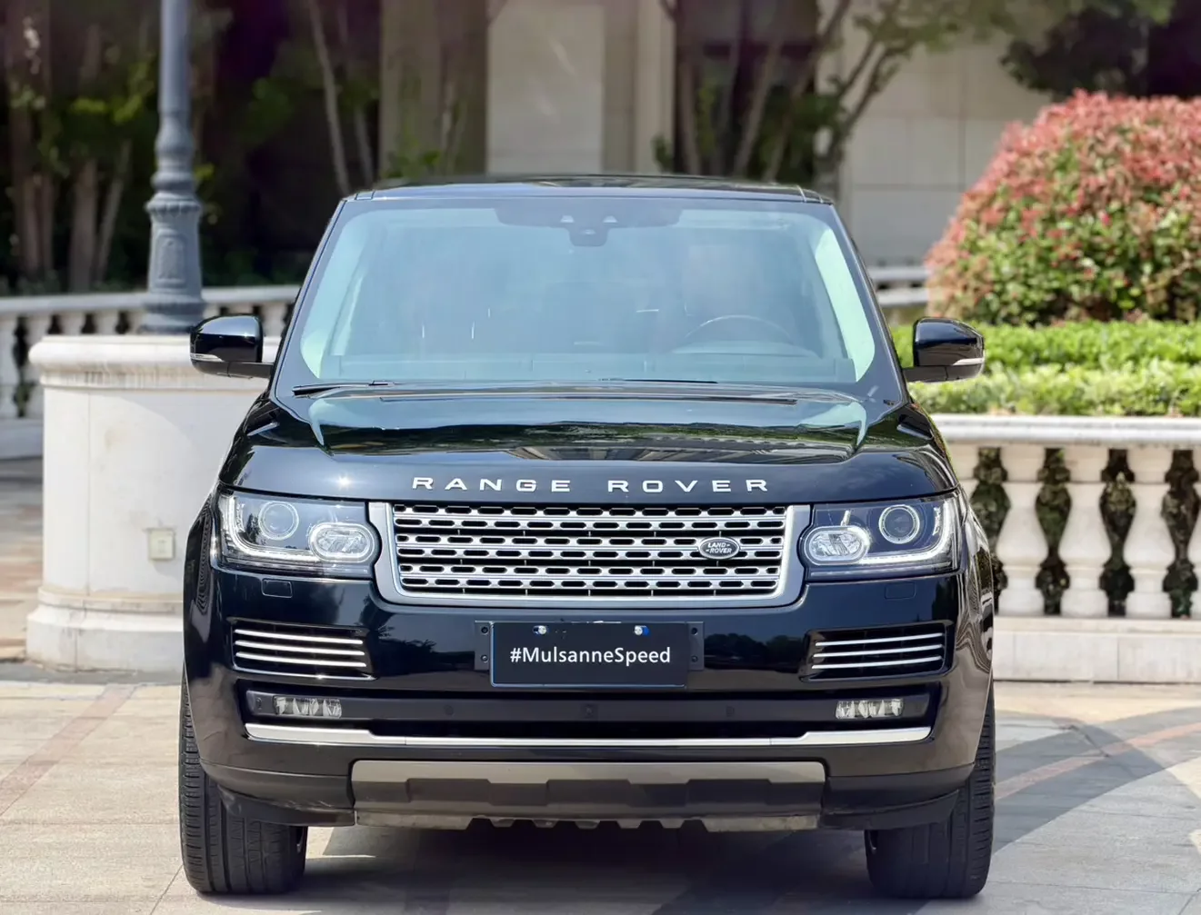 Land Rover range rover