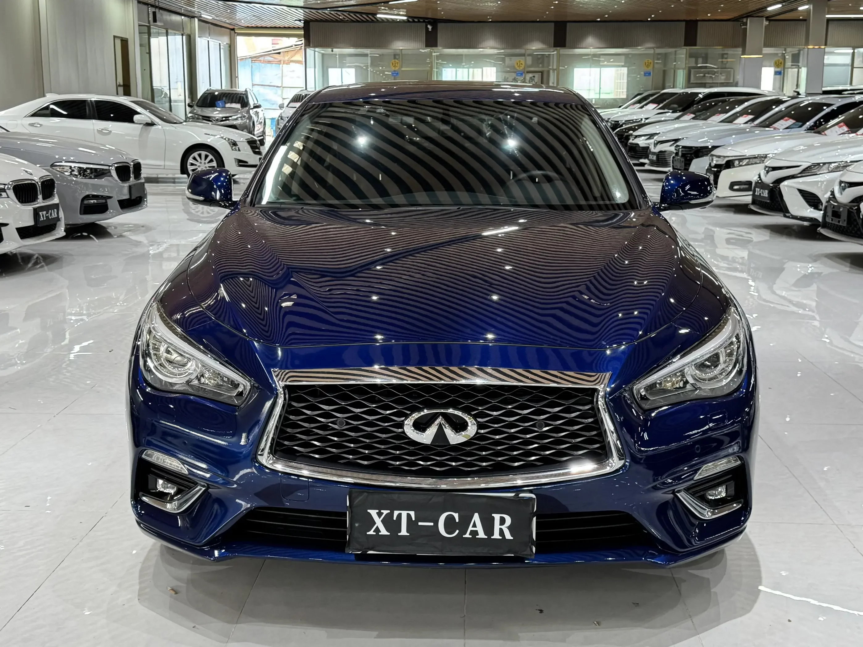 Infiniti Q50L