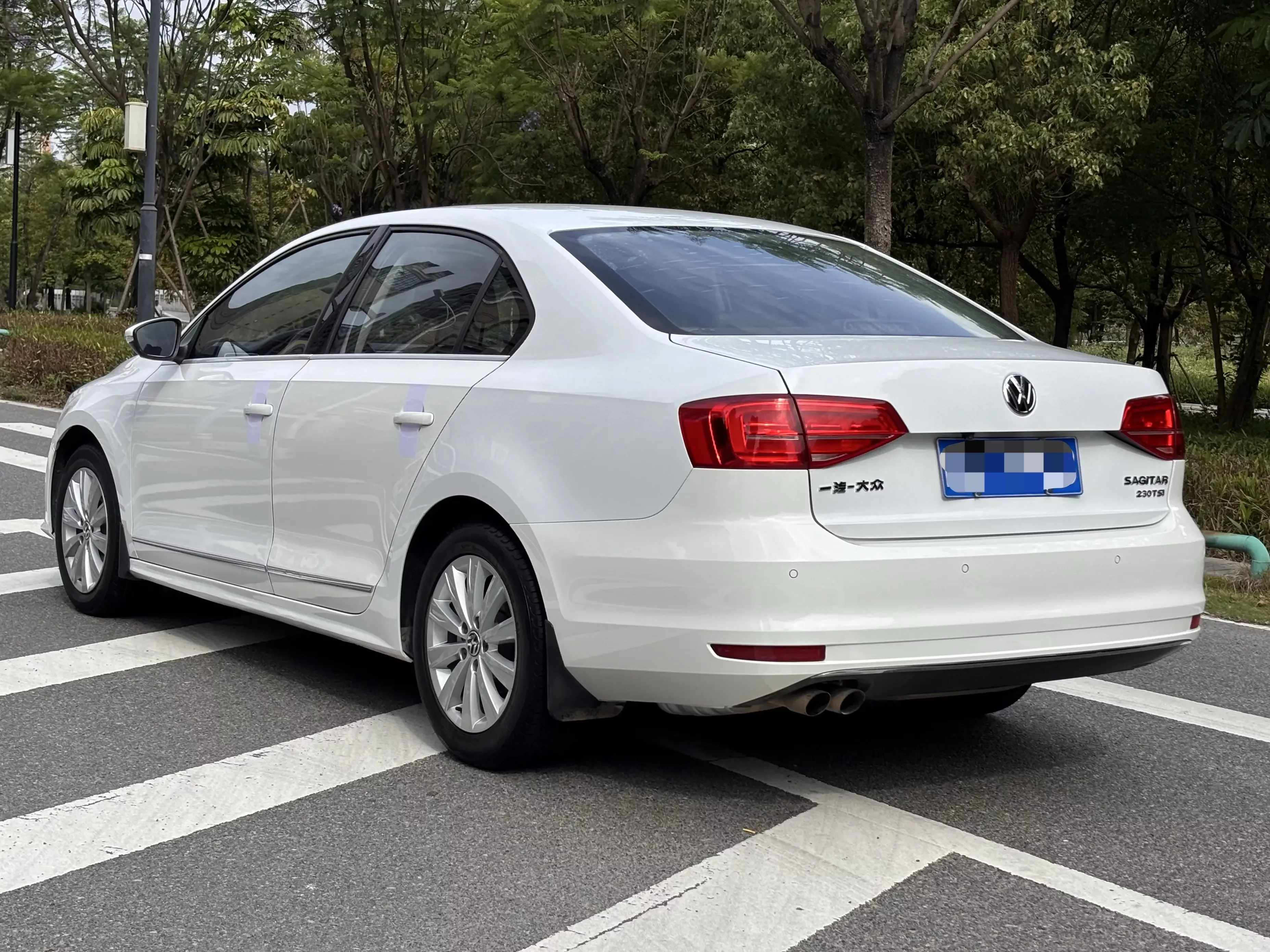Volkswagen Sagitar