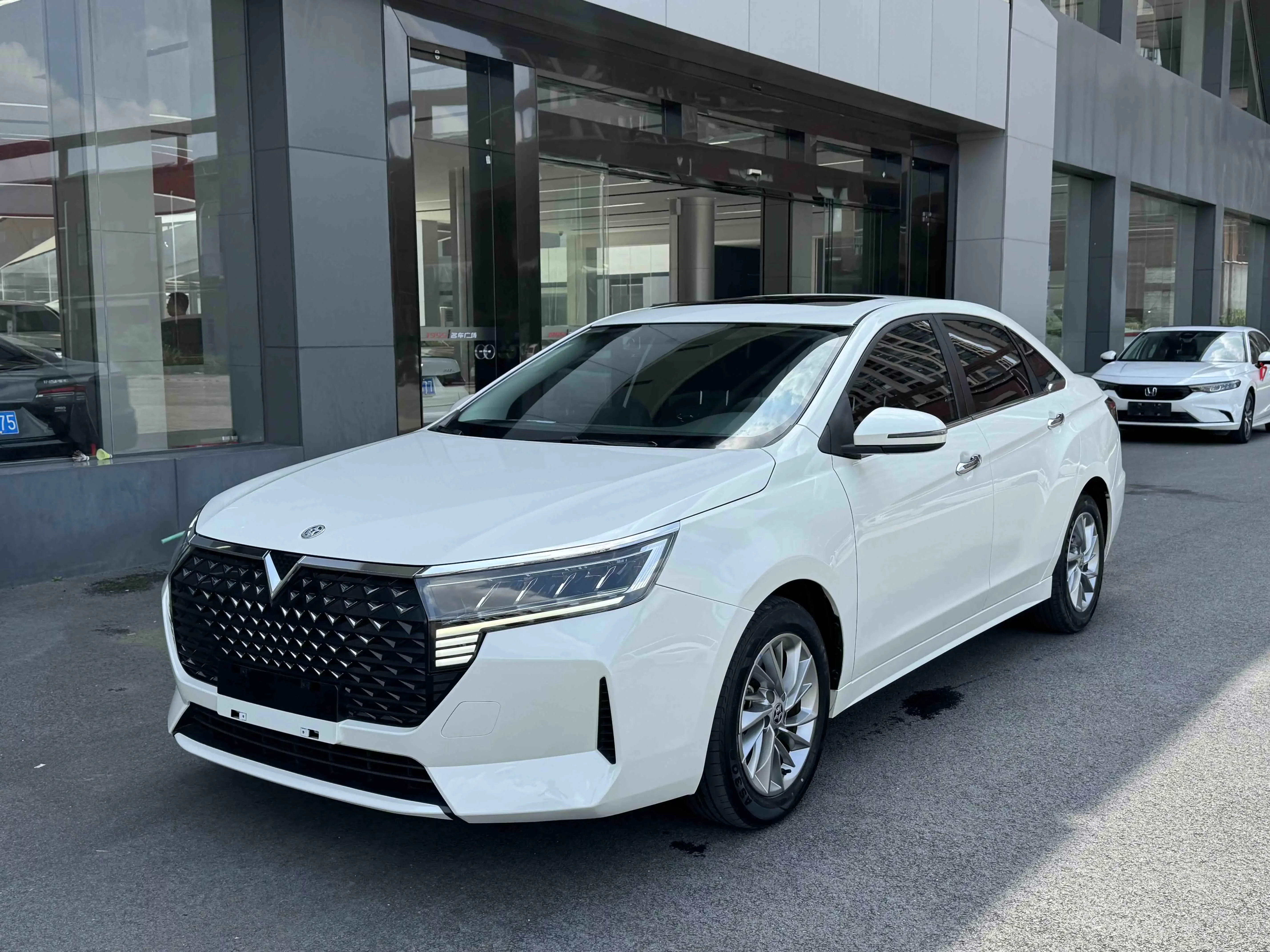 Kai Chen Venucia D60