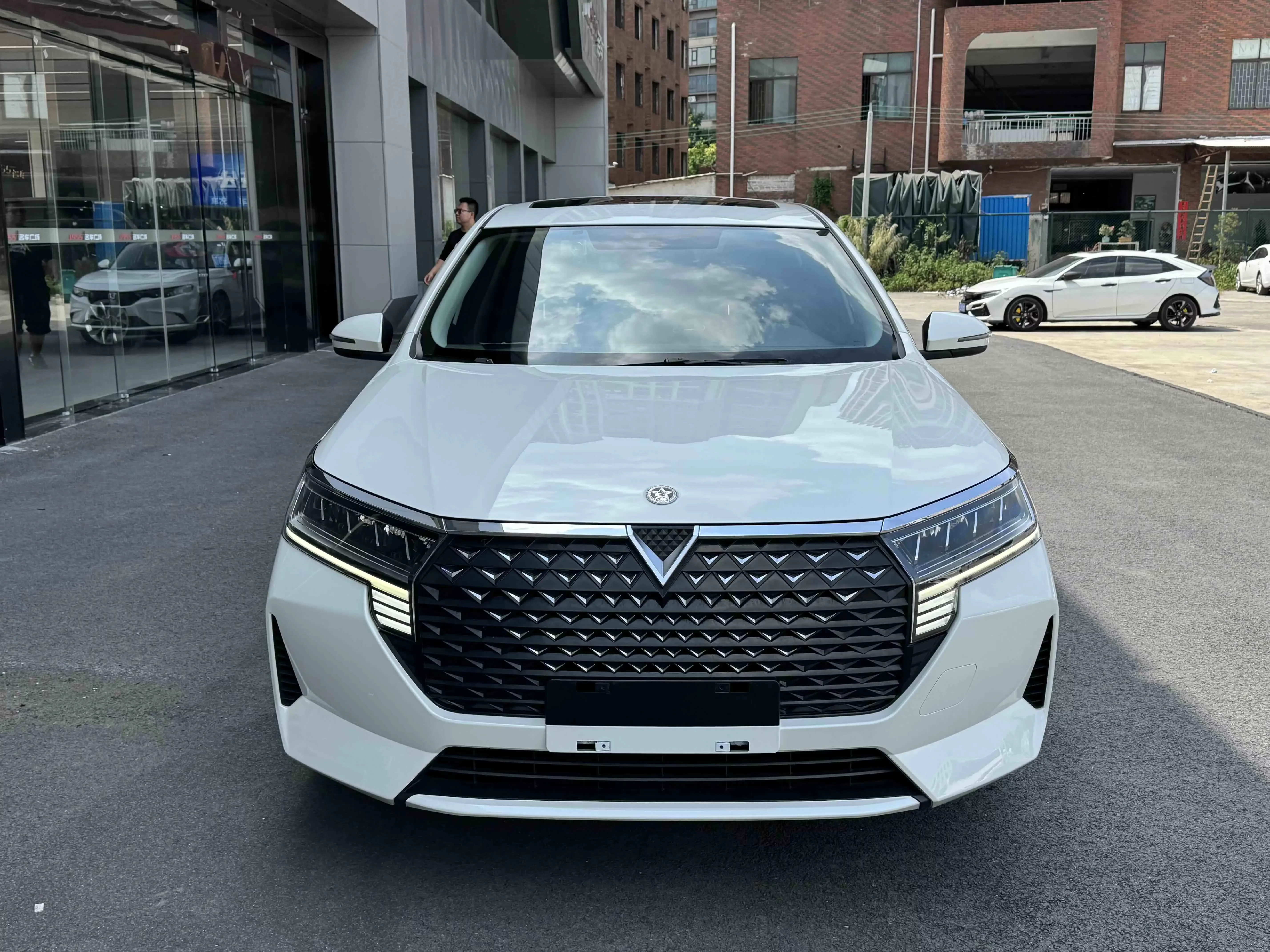 Kai Chen Venucia D60
