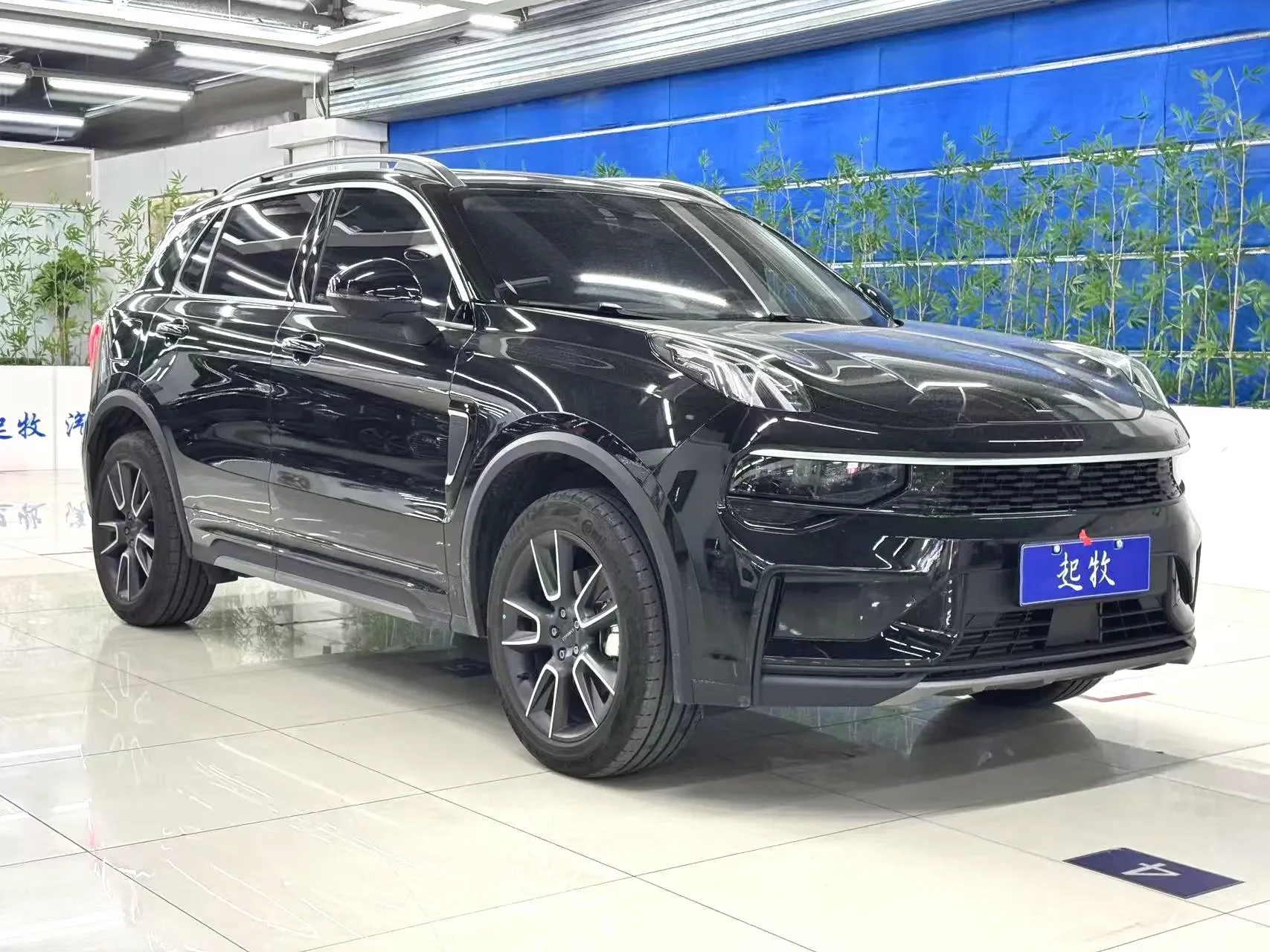 Lynk & Co 01