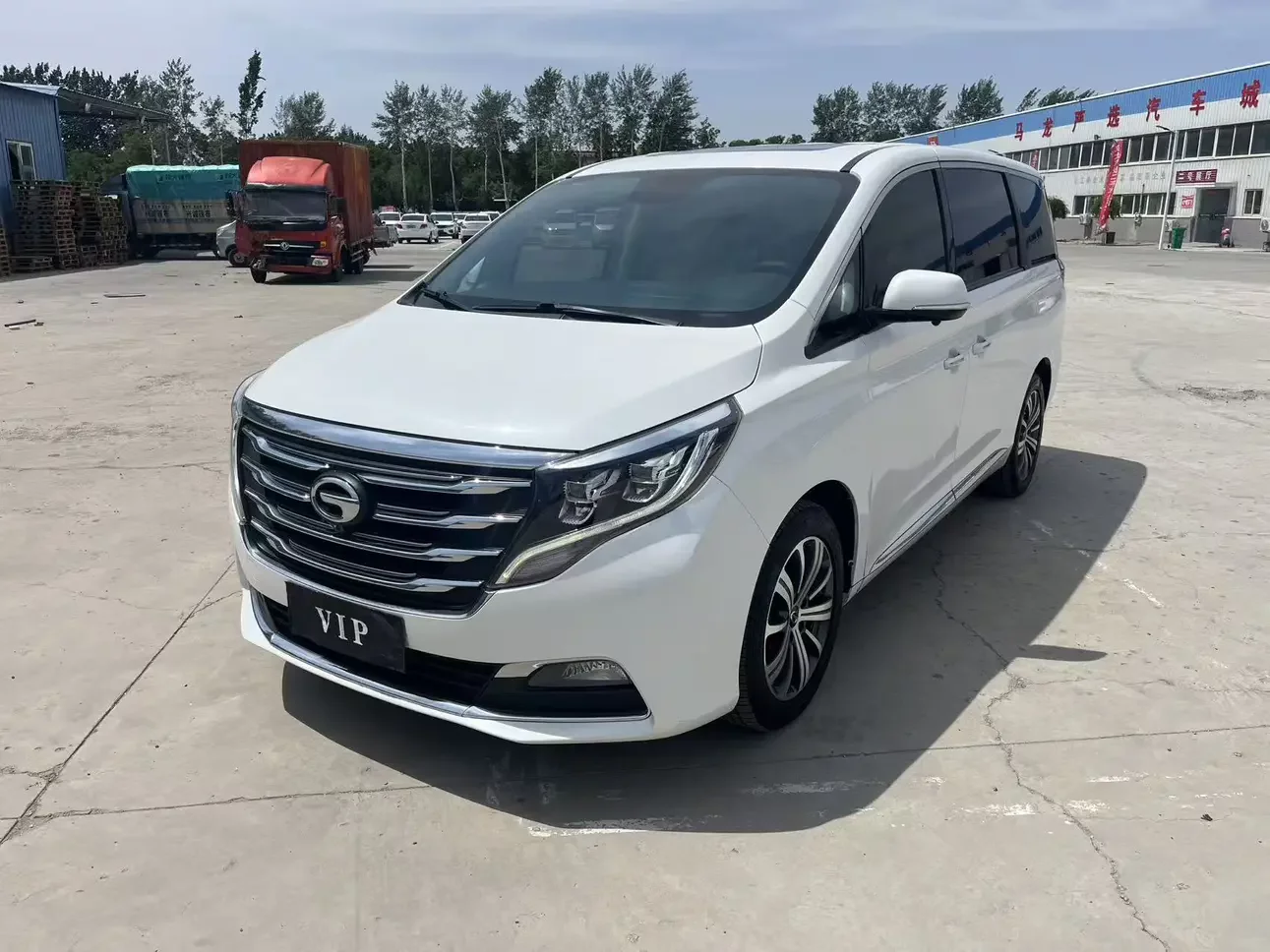 GAC Trumpchi M8  из Китая