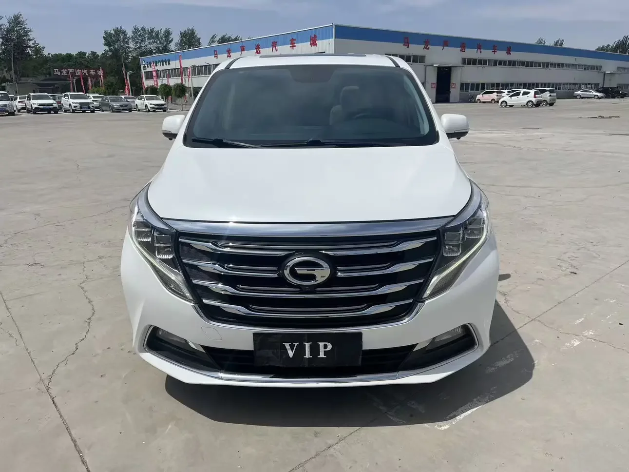GAC Trumpchi M8  из Китая