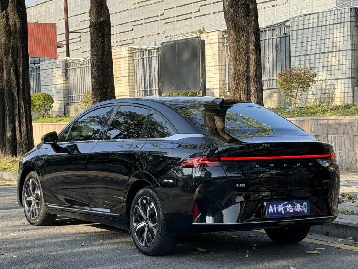 Xpeng P5