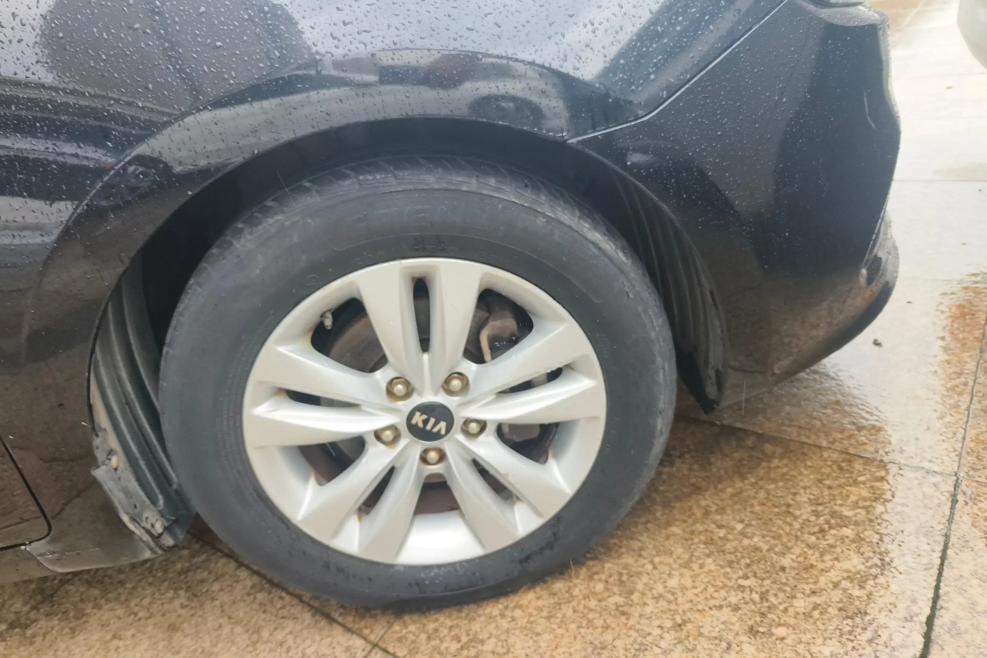 Kia K4