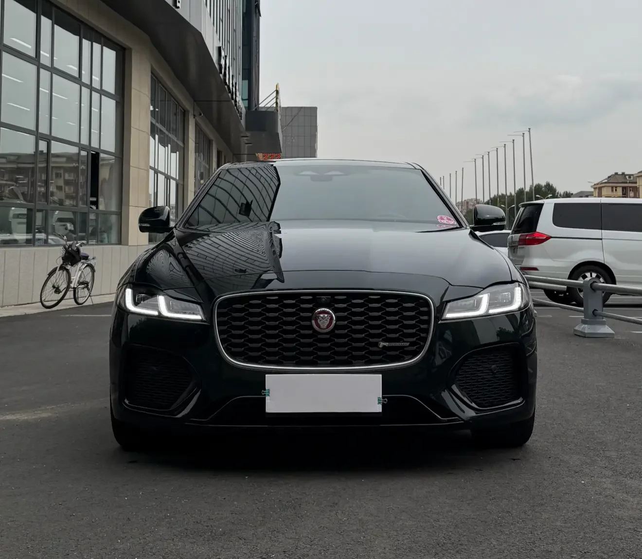 Jaguar XFL