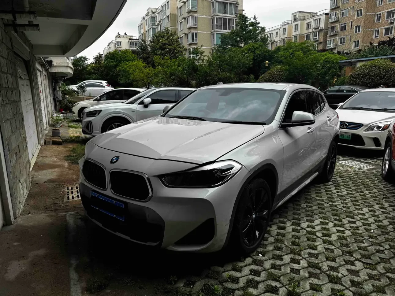 BMW X2