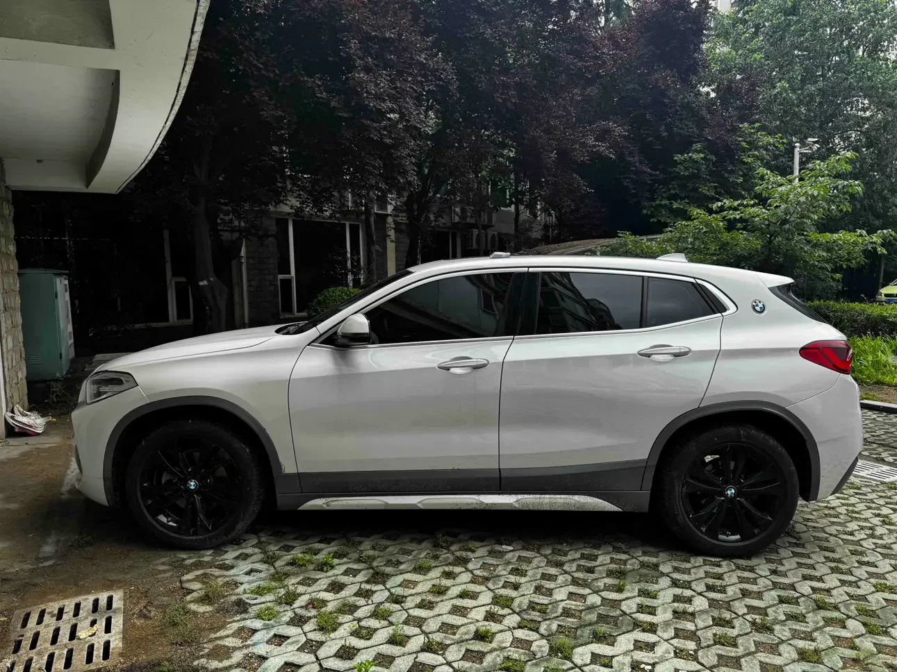 BMW X2