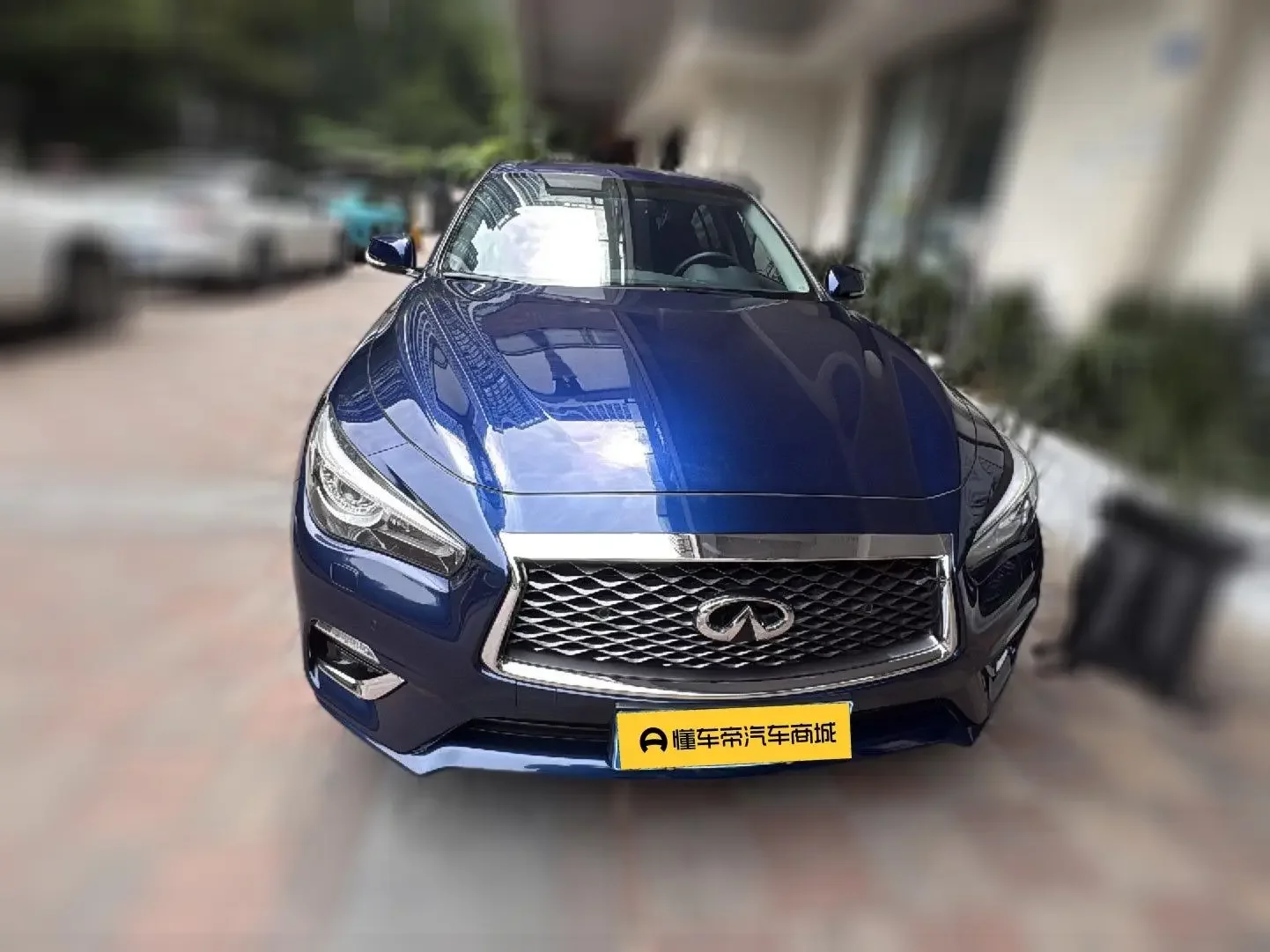 Infiniti Q50L