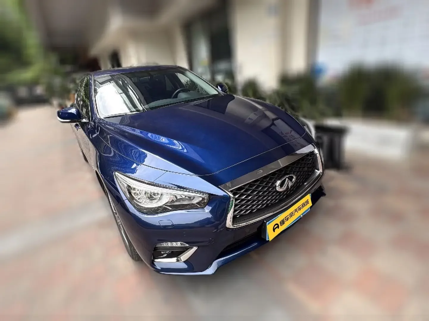 Infiniti Q50L