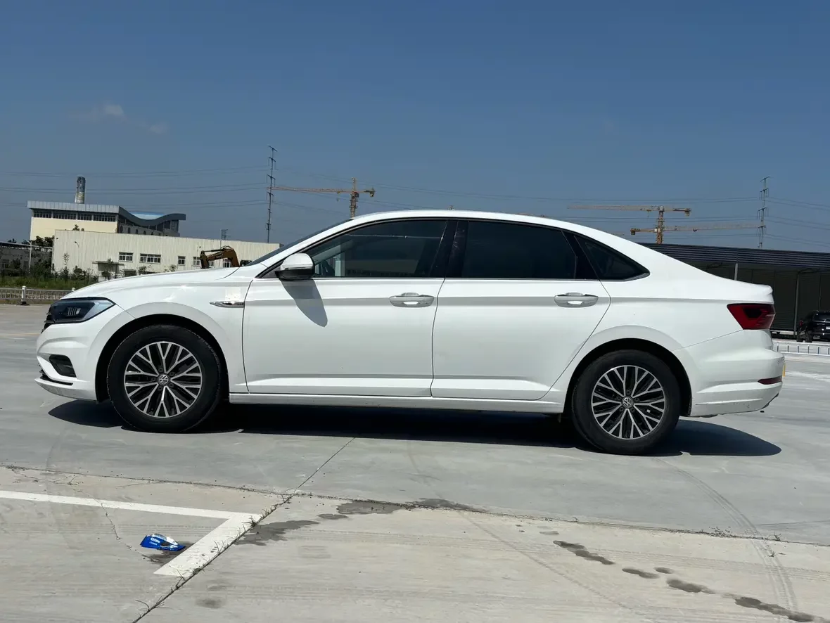 Volkswagen Sagitar