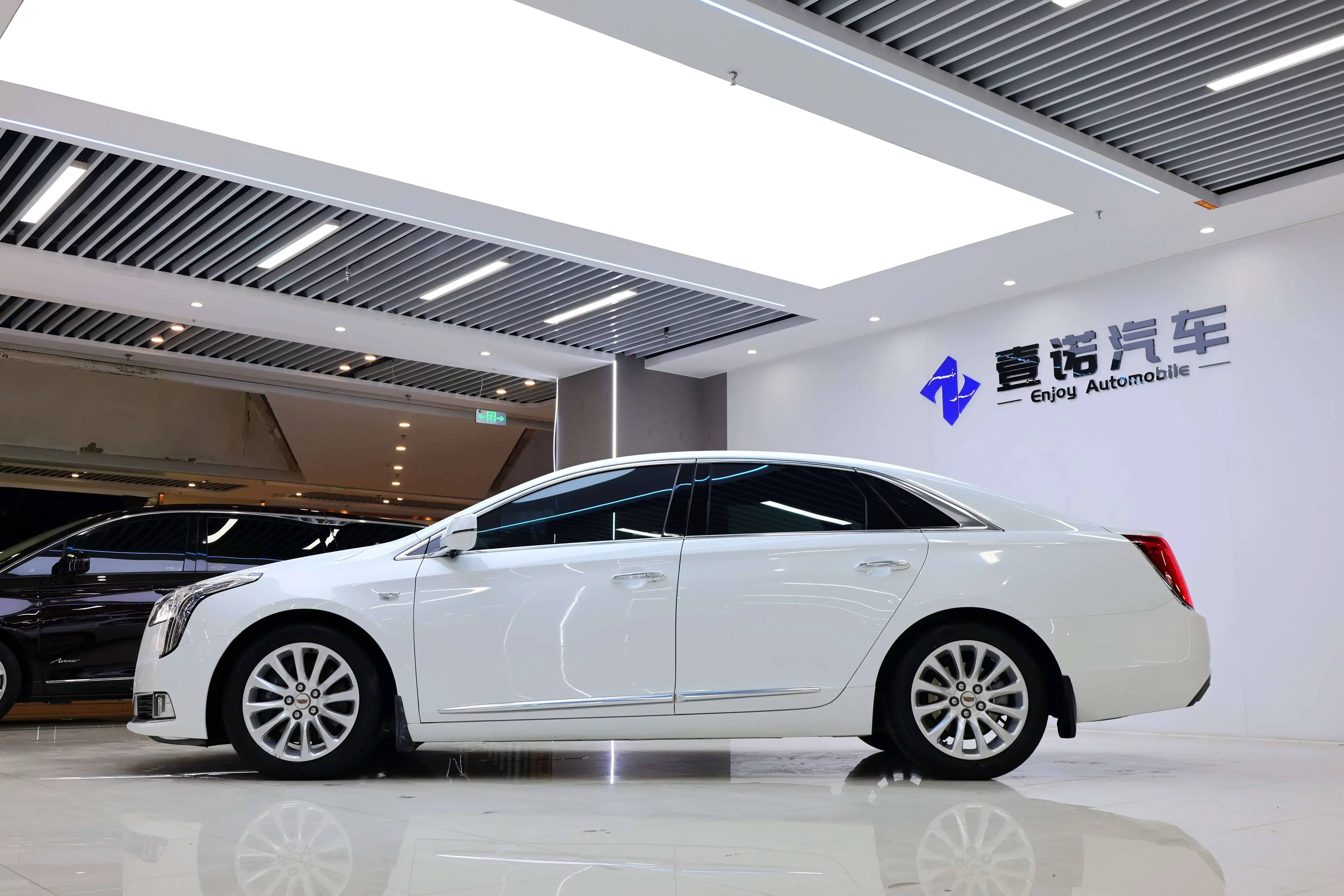 Cadillac XTS