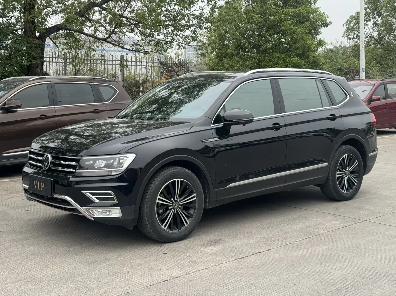 Volkswagen Tiguan L