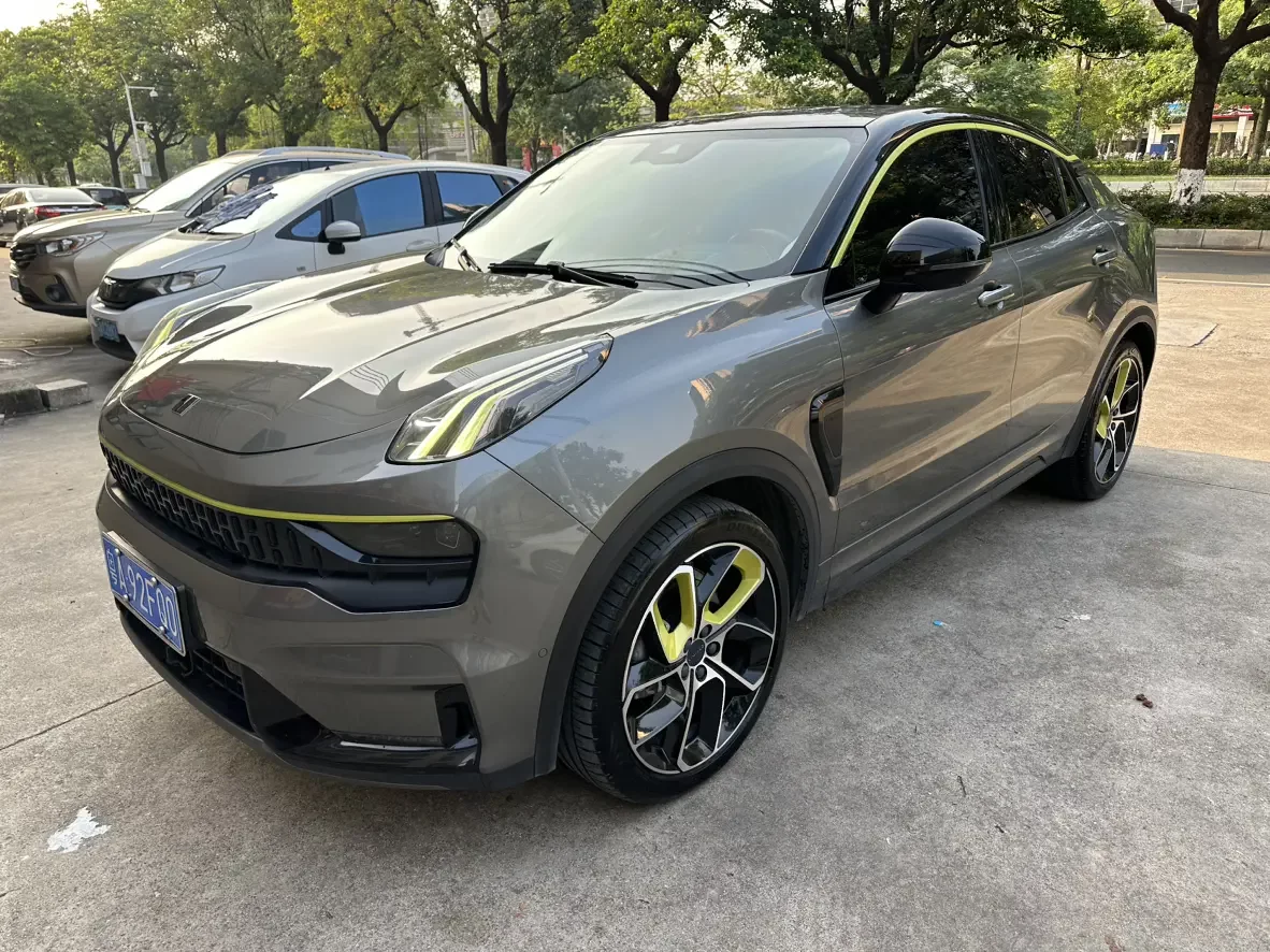 Lynk & Co 05