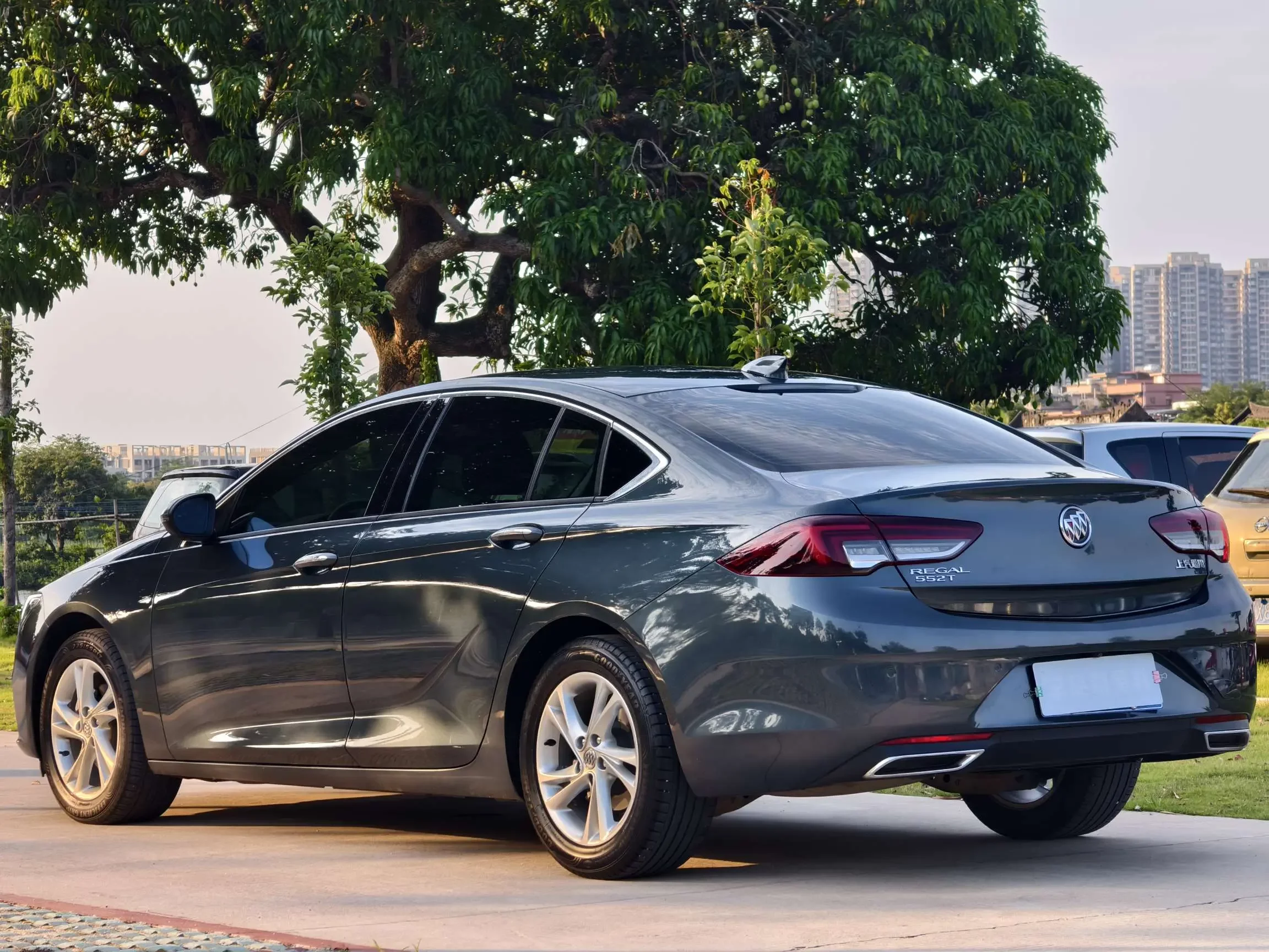 Buick Majesty