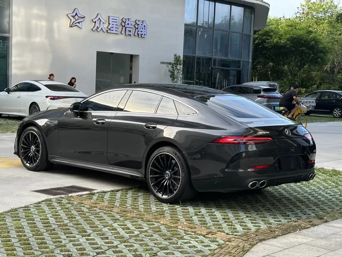 Mercedes-Benz AMG GT