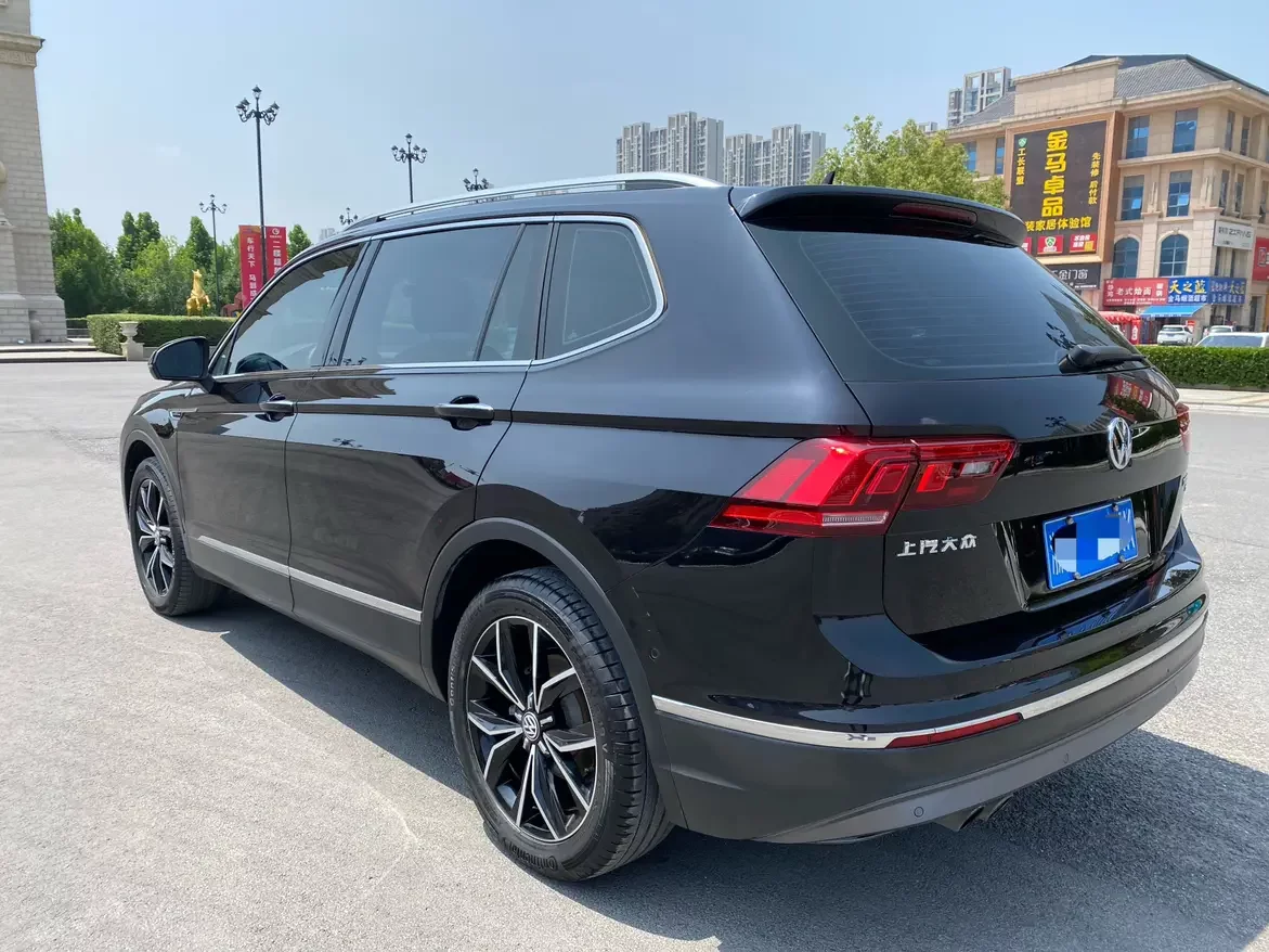 Volkswagen Tiguan L