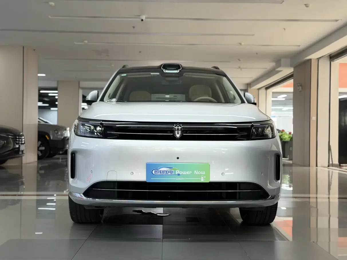 AITO M7