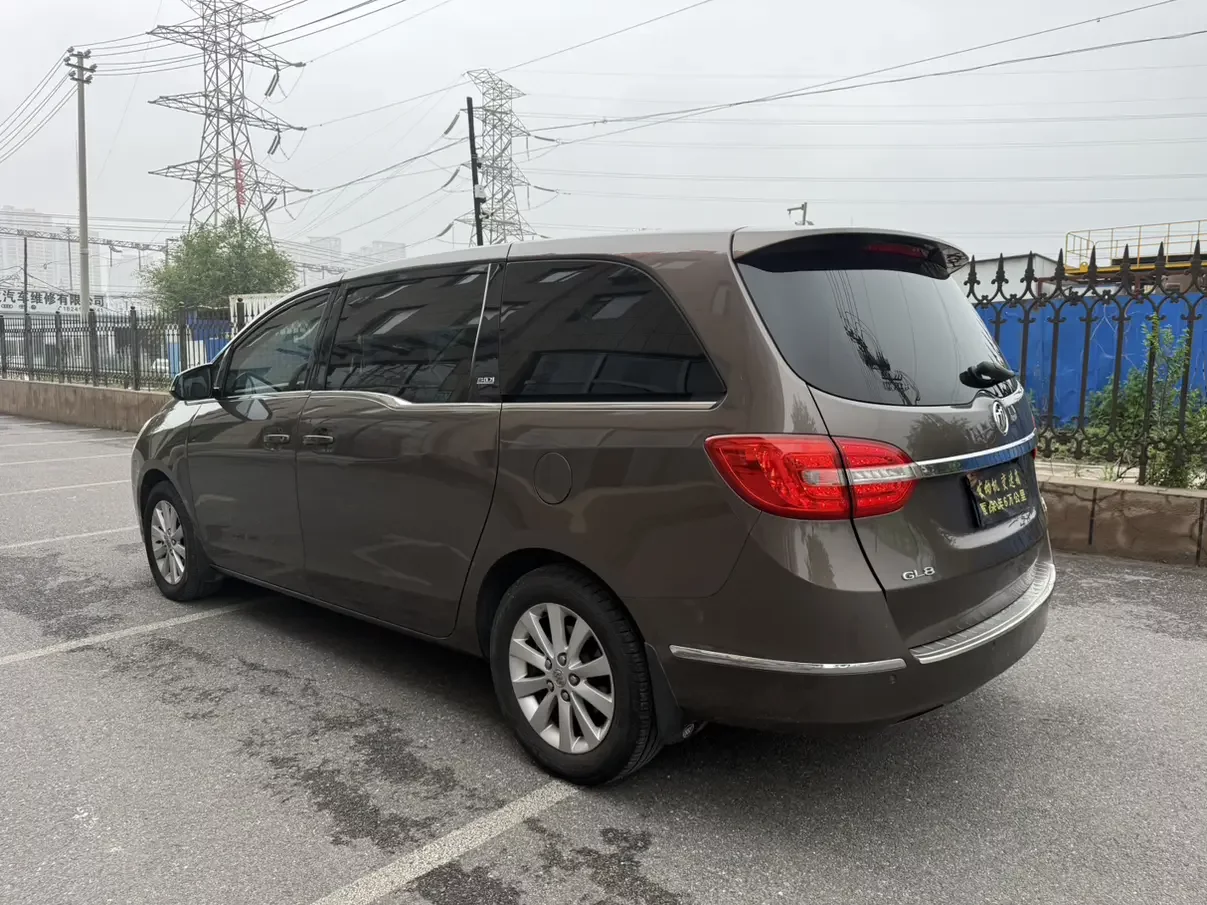 Buick GL8