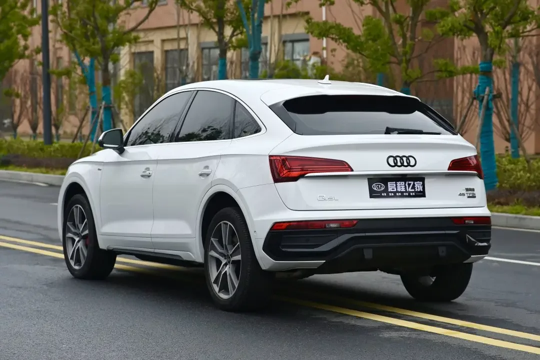 Audi Q5L Sportback