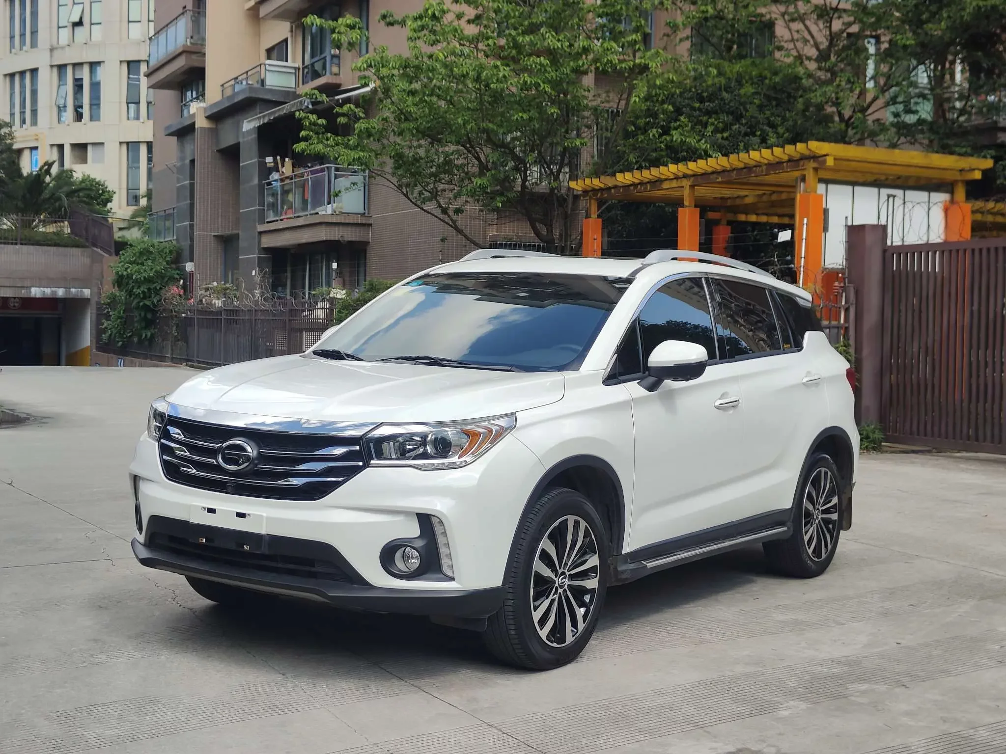 GAC Trumpchi GS4