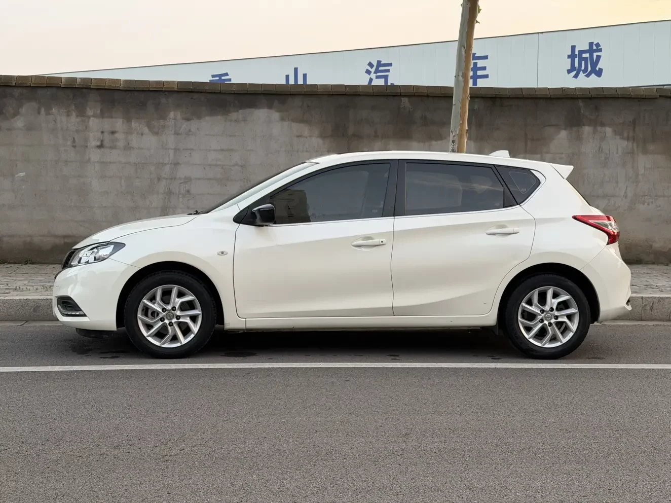 Nissan Tiida