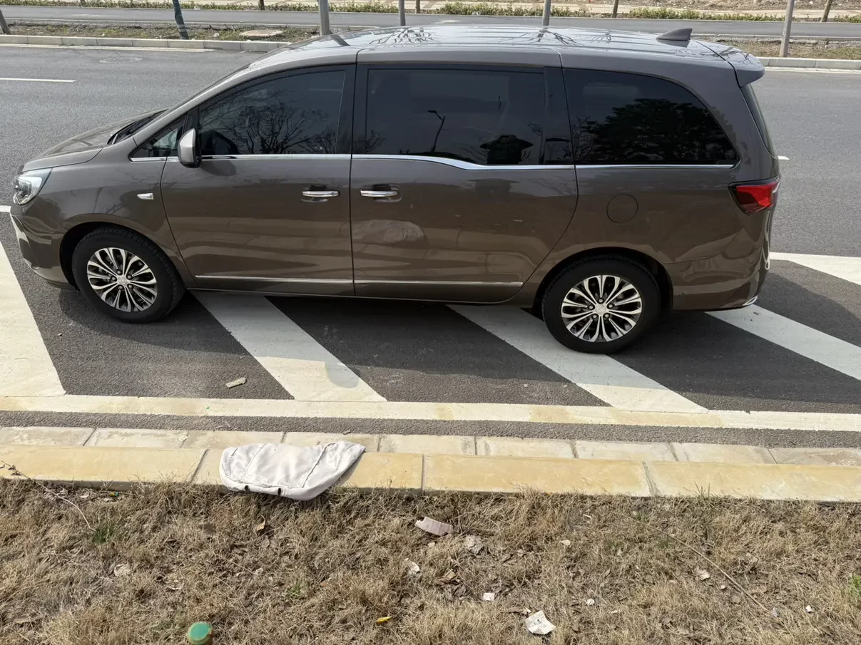 Buick GL8