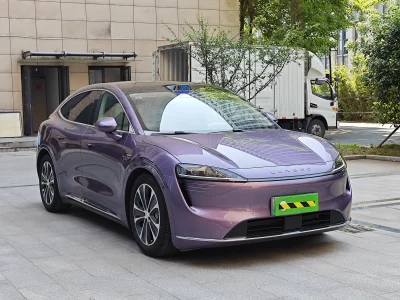 Luxeed Zhijie R7