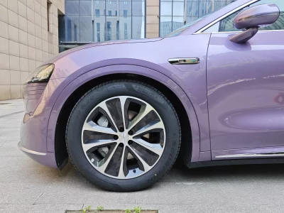 Luxeed Zhijie R7
