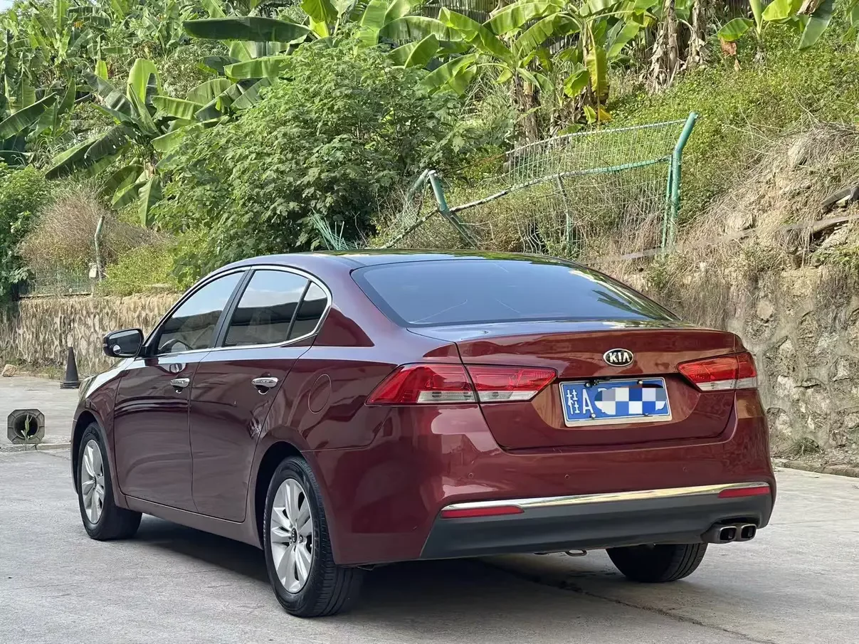 Kia K4
