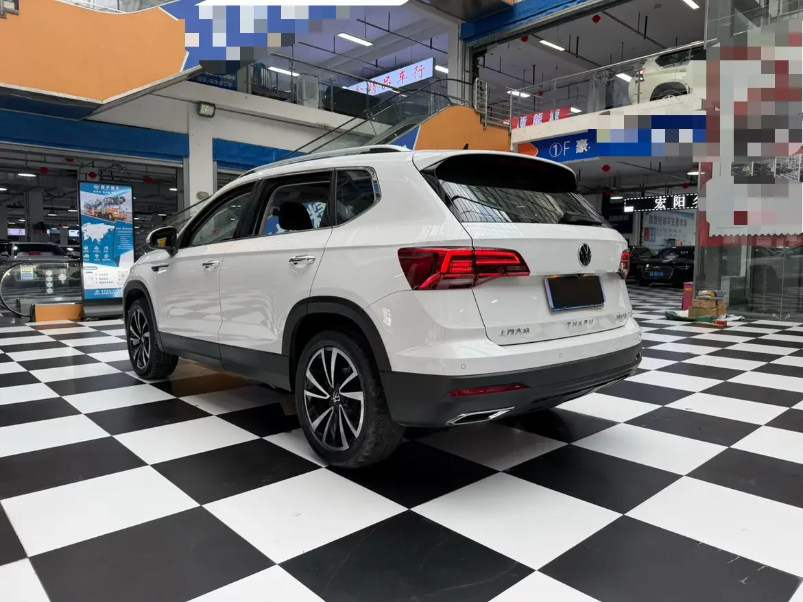 Volkswagen Tharu