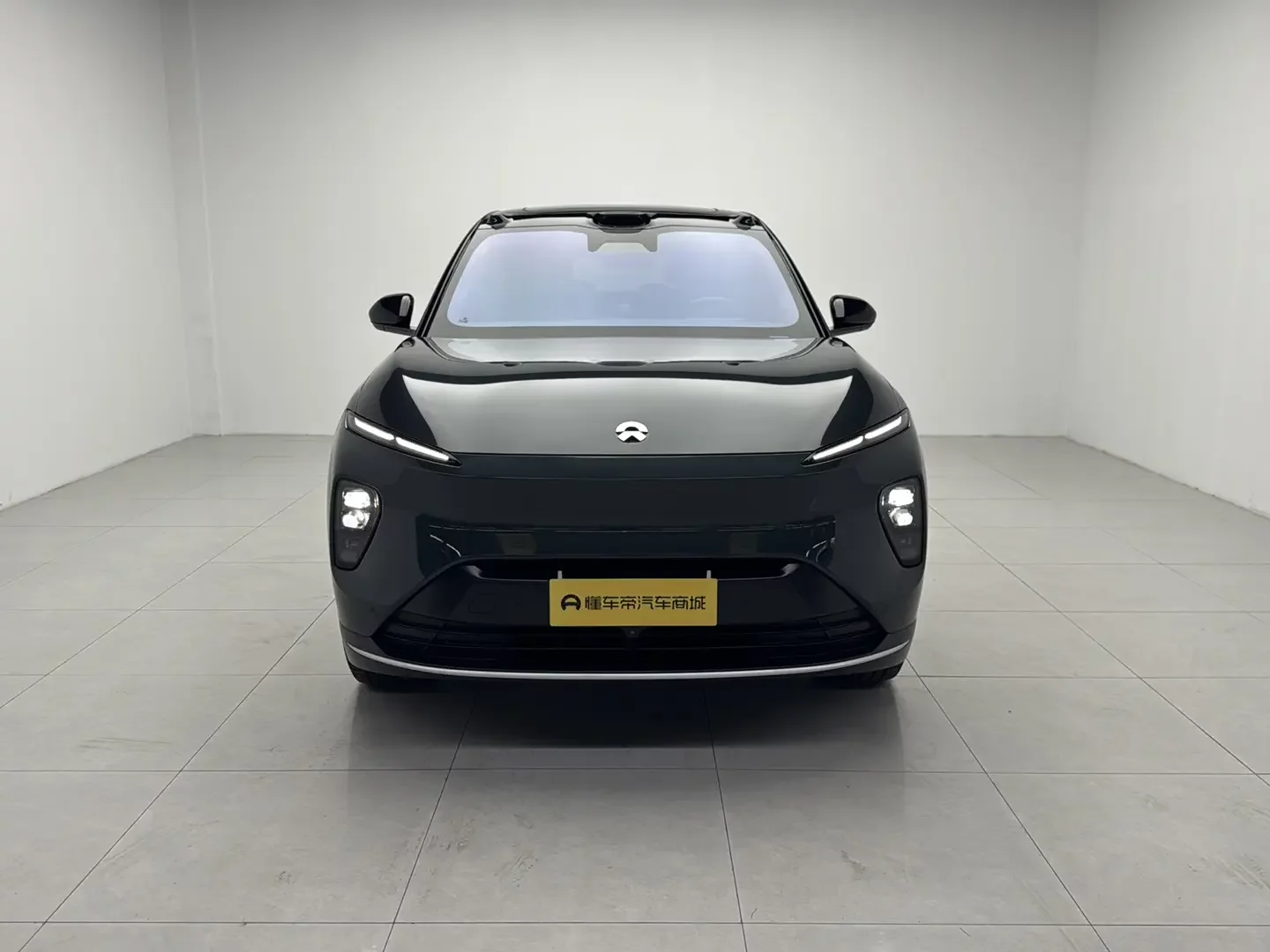 NIO ES8