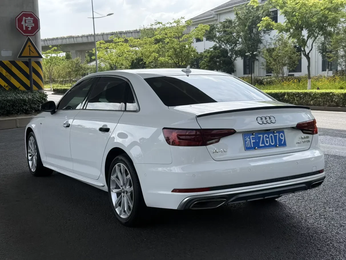 Audi A4L