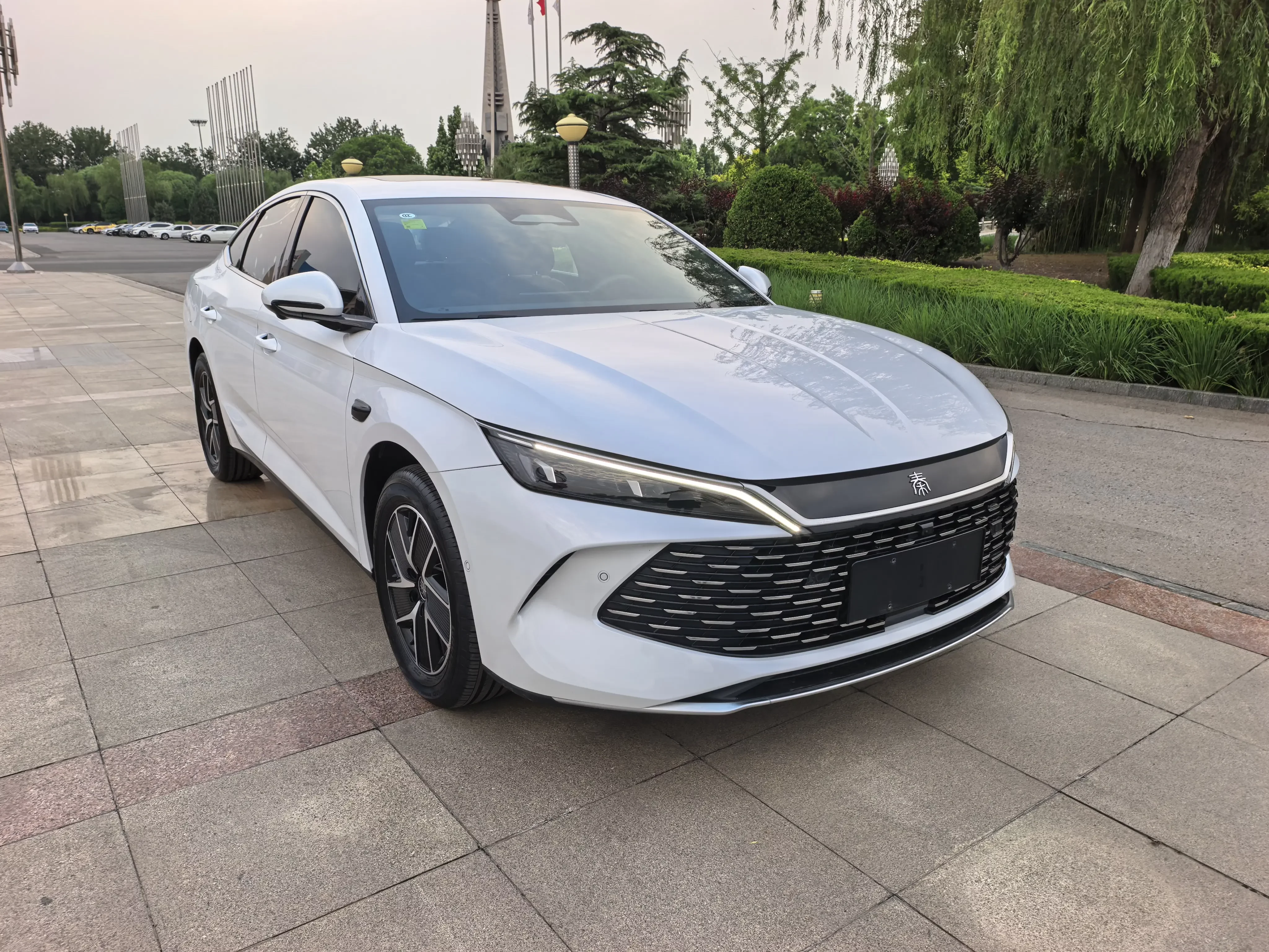 BYD Qin L DM