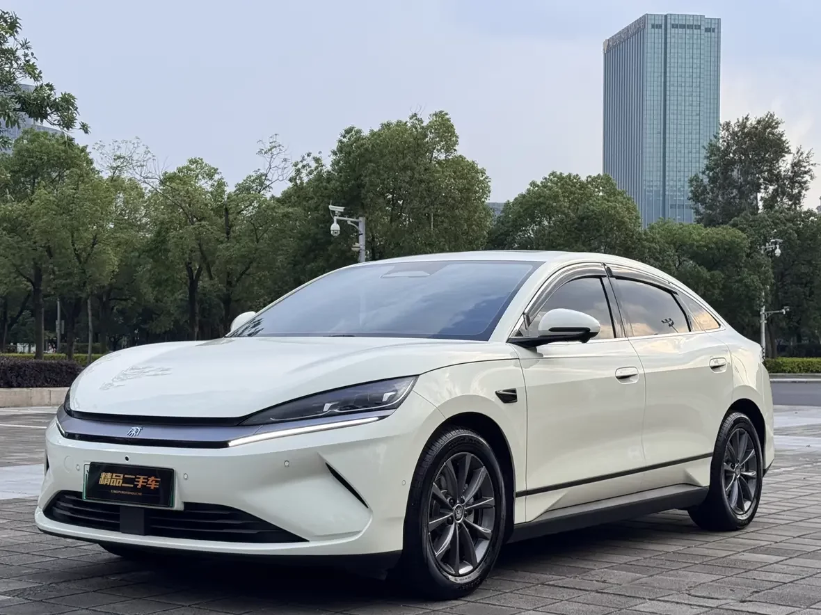 BYD Qin L EV