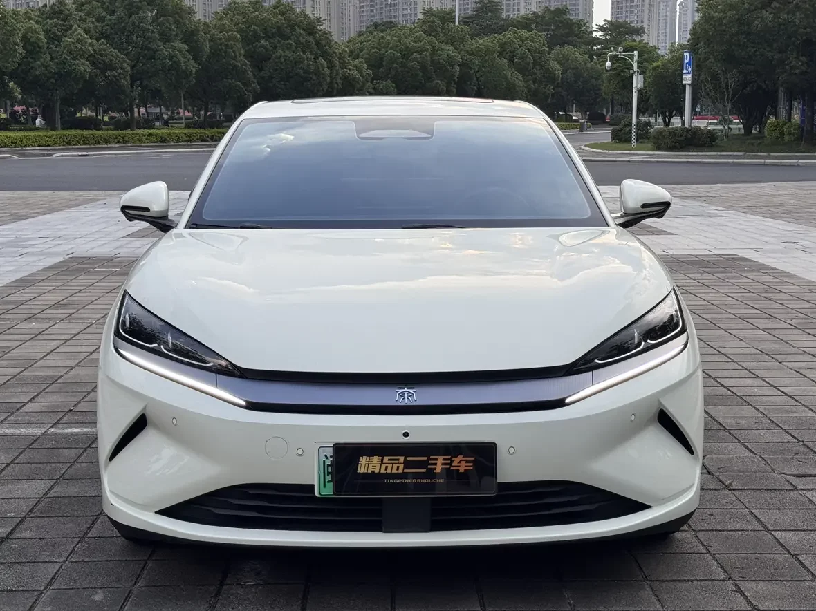 BYD Qin L EV