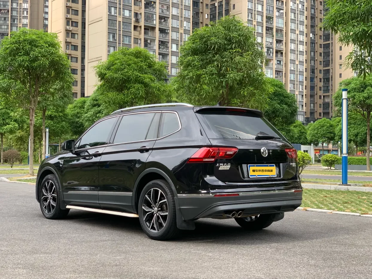 Volkswagen Tiguan L